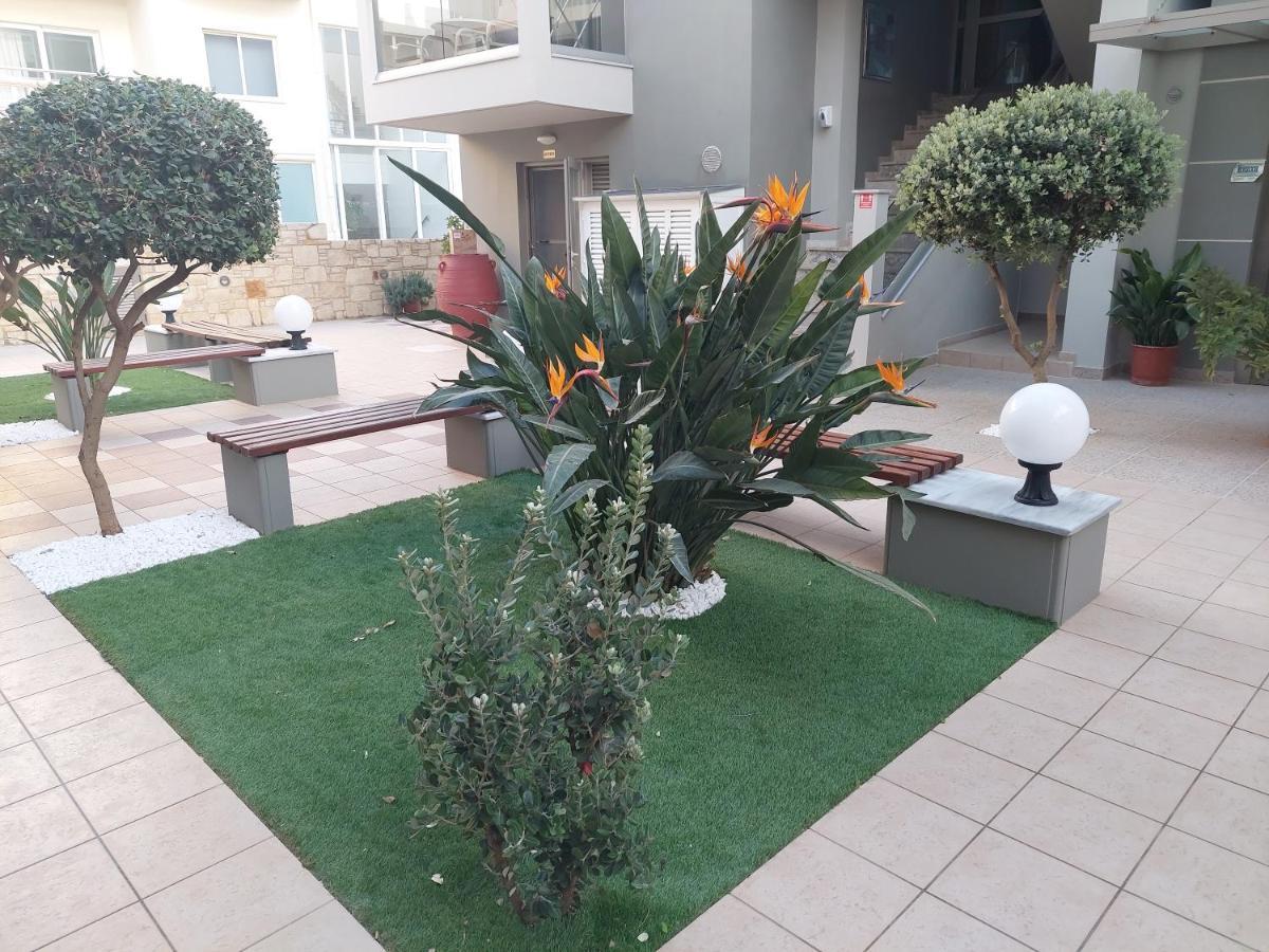 Nektar Beach Hotel Сталос Экстерьер фото